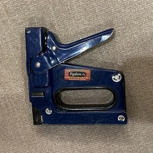 Vintage L3 Regular Straight Shoot Tacker
